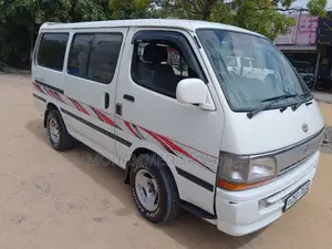 Toyota Dolphin LH 103 1994 Van (Used)