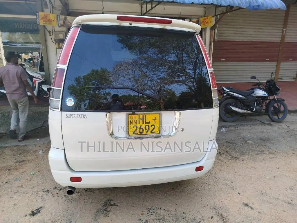 Toyota CR42 2003 Van (Used)
