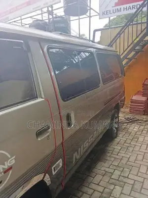 Nissan Caravan 1995 Van (Used)