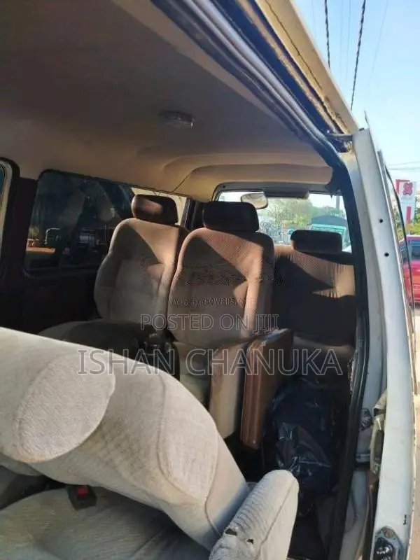 Nissan Caravan 1993 Van (Used)
