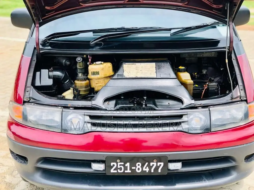 Toyota Lucida Estima 1992 Van (Used)