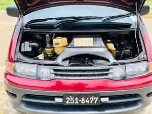 Toyota Lucida Estima 1992 Van (Used)
