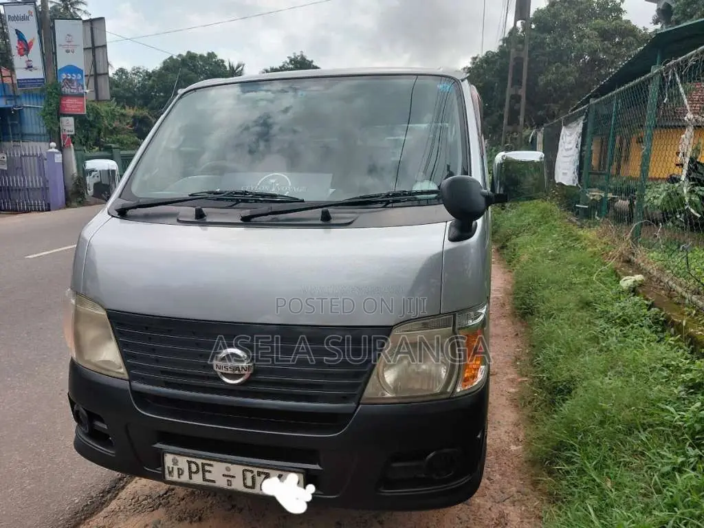 Nissan Caravan 2007 Van (Used)
