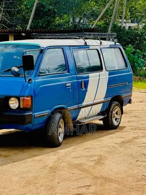 Toyota YOYOTA 1984 Van (Used)