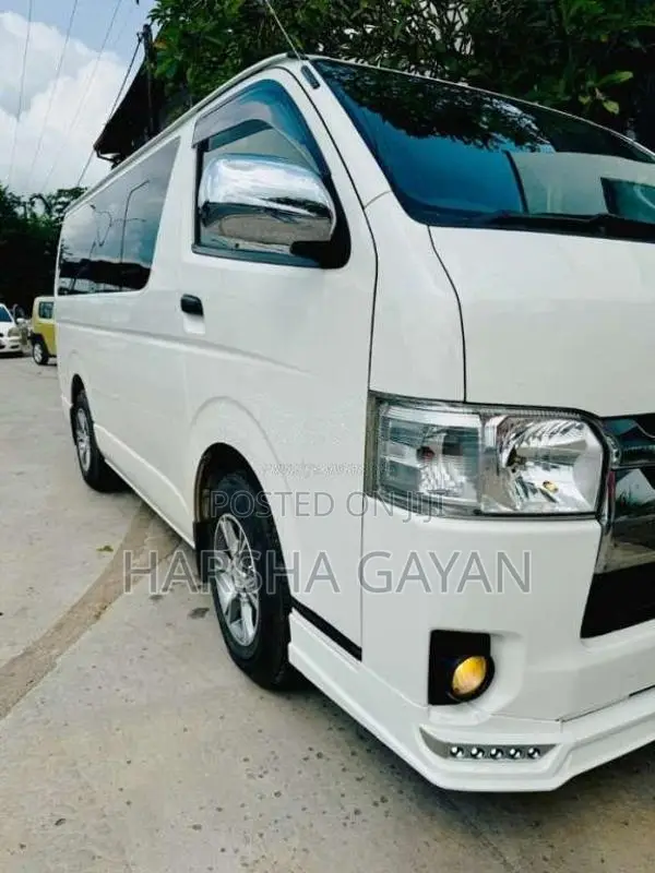Toyota KDH 2014 Van (Used)