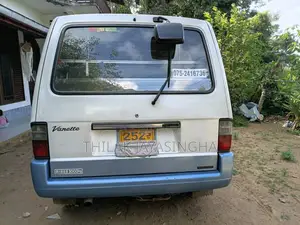 Nissan Vanette 1998 Van (Used)