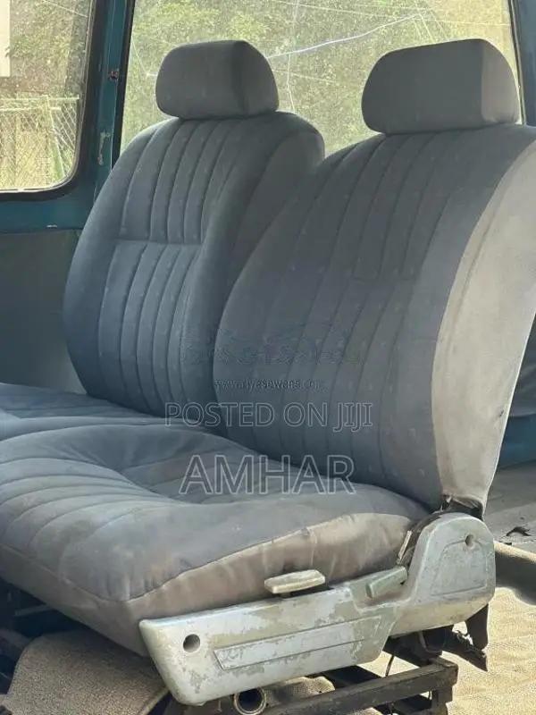 Toyota YOYOTA 1984 Van (Used)