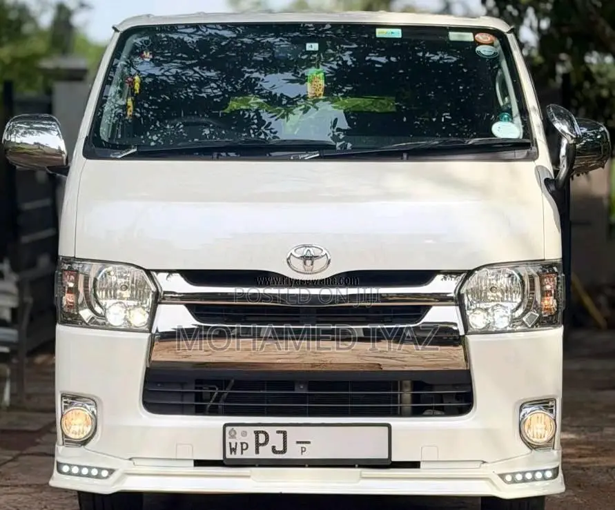 Toyota KDH SUPER GL DARK PRIME 2016 Van (Used)
