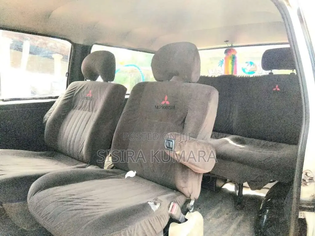 Mitsubishi Delica L300 1986 Van (Used)