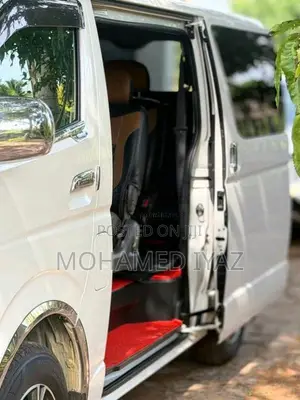 Toyota KDH SUPER GL DARK PRIME 2016 Van (Used)