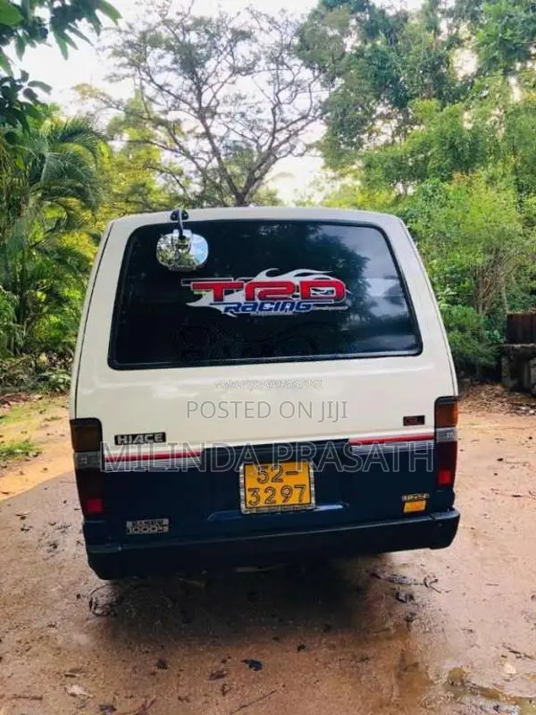 Toyota Shell 1986 Van (Used)