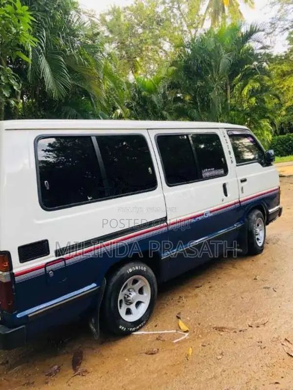 Toyota Shell 1986 Van (Used)