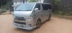 Toyota KDH 2004 Van (Used)