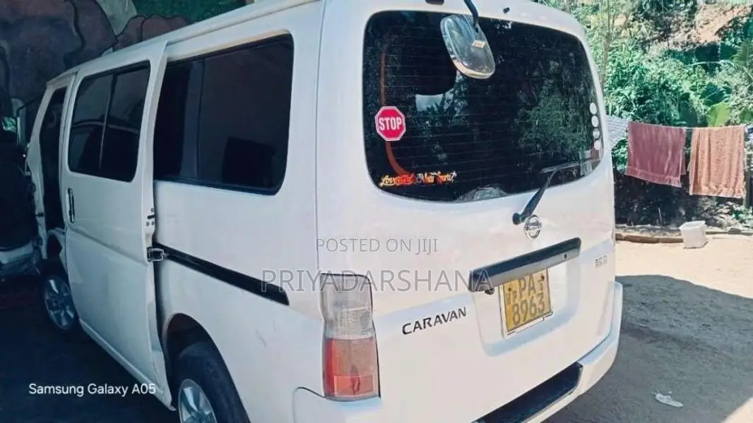 Nissan CaravanE25 2006 Van (Used)