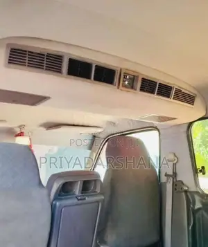Nissan CaravanE25 2006 Van (Used)