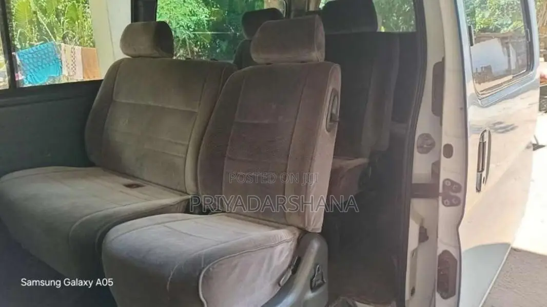 Nissan CaravanE25 2006 Van (Used)