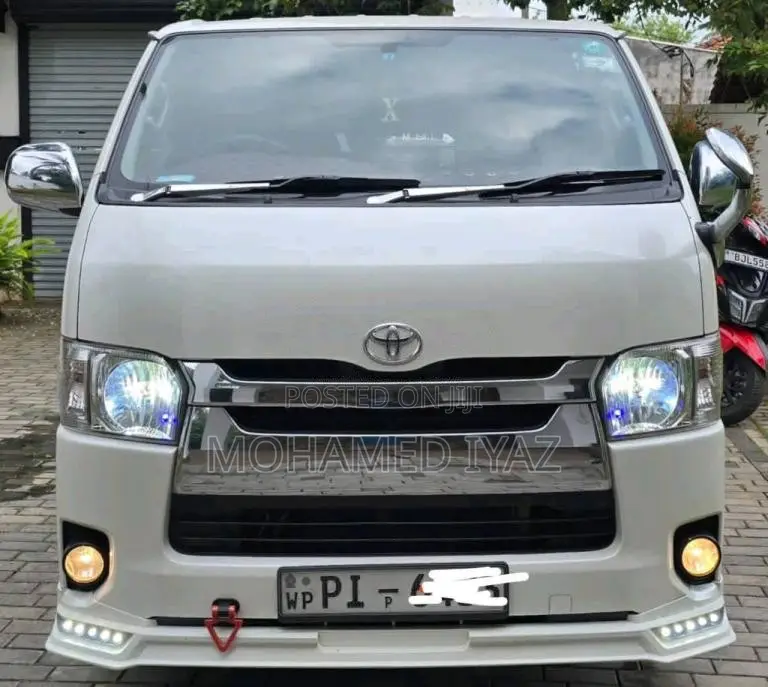 Toyota KDH TRH SUPER GL 2015 Van (Used)