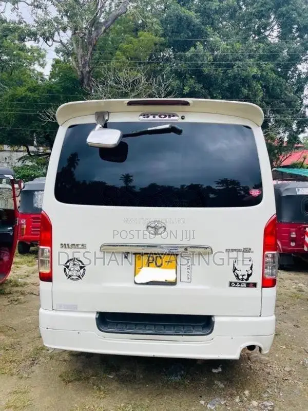 Toyota KDH 2008 Van (Used)