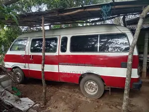 Toyota Lh30 1997 Van (Used)