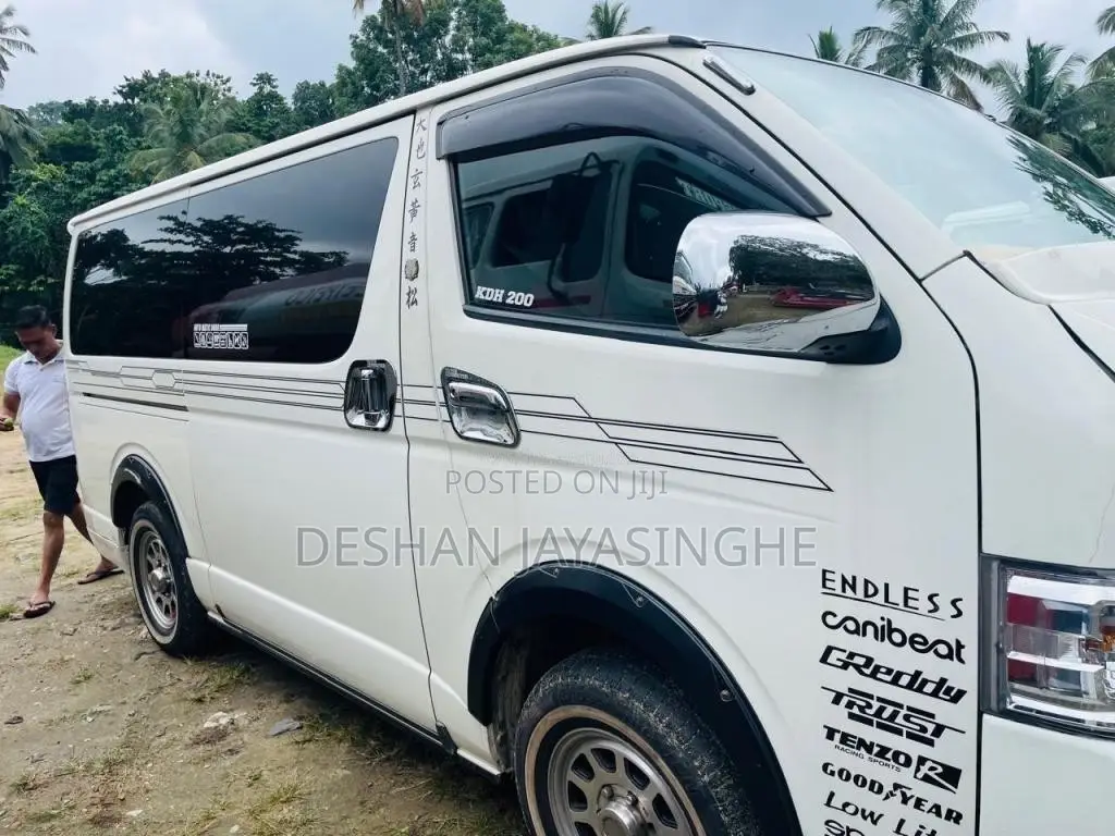 Toyota KDH 2008 Van (Used)