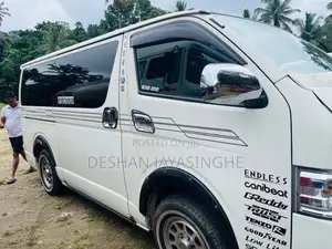 Toyota KDH 2008 Van (Used)