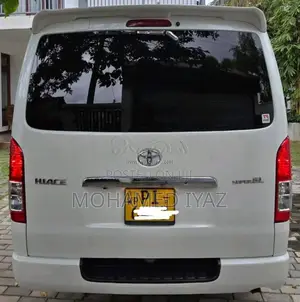 Toyota KDH TRH SUPER GL 2015 Van (Used)