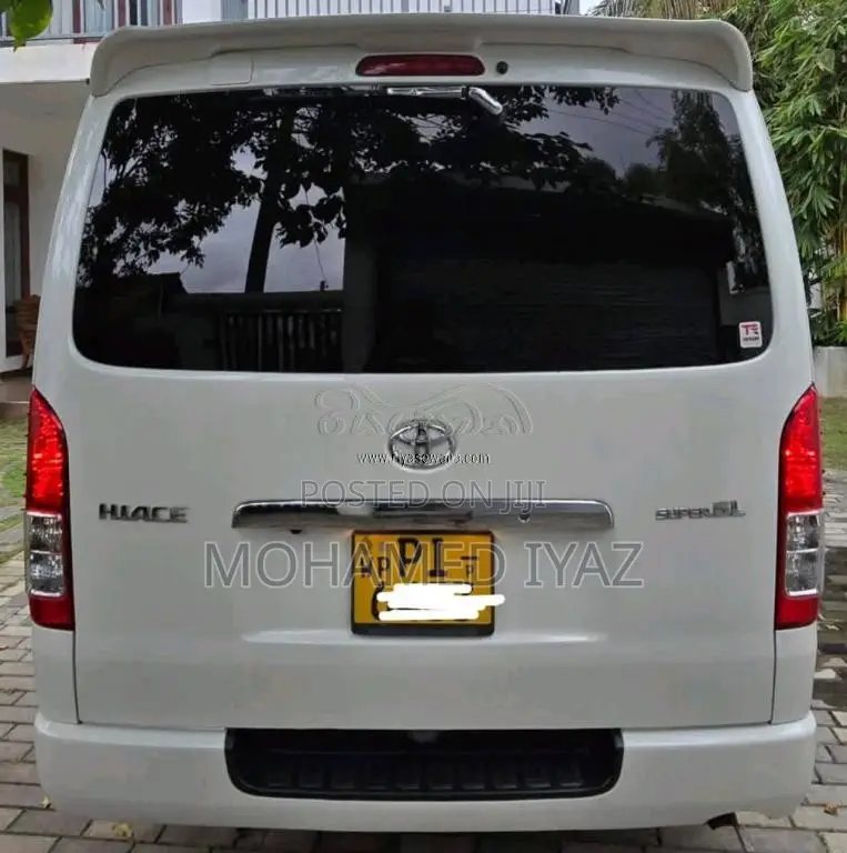 Toyota KDH TRH SUPER GL 2015 Van (Used)