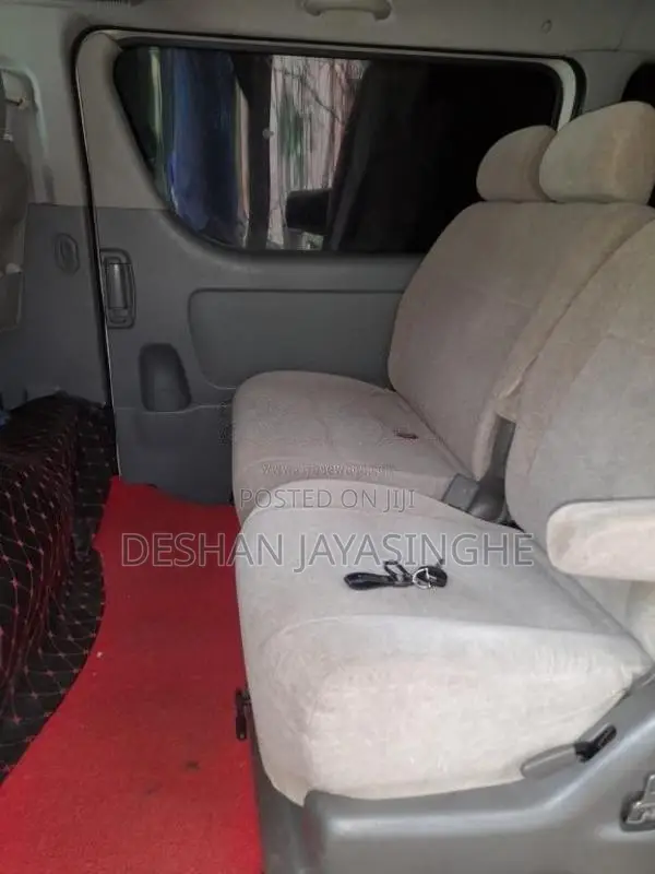 Toyota KDH 2008 Van (Used)