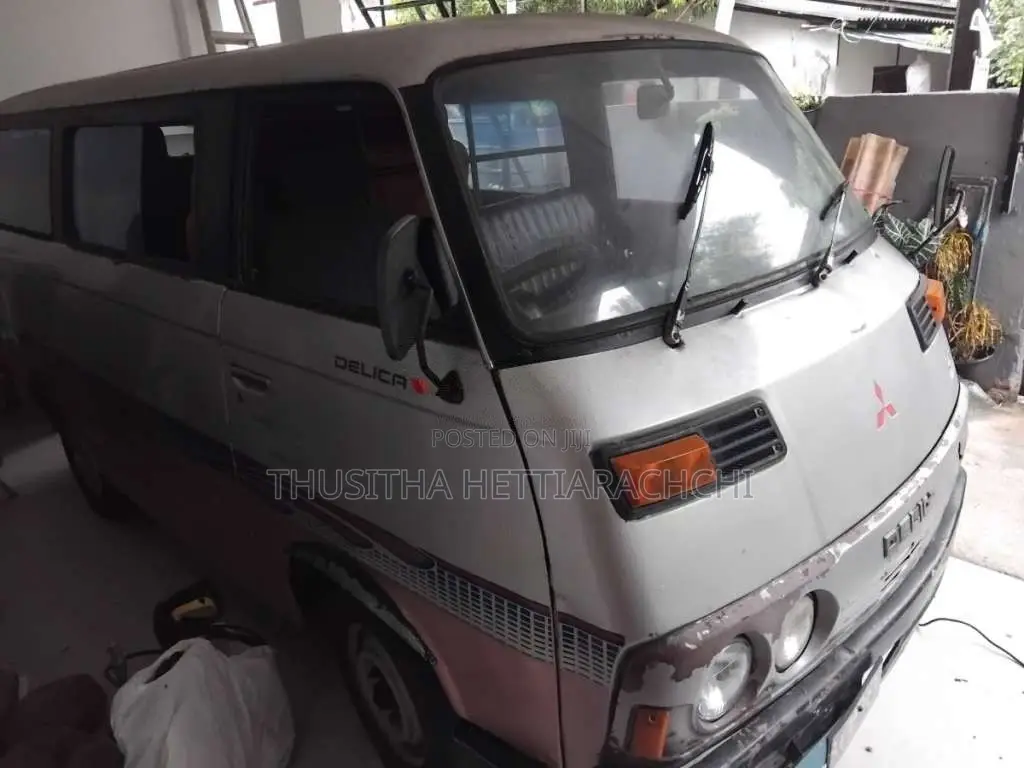 Mitsubishi L300 1976 Van (Used)