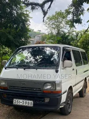 Toyota Dolphin 1992 Van (Used)