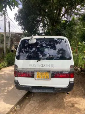 Toyota Dolphin 1992 Van (Used)