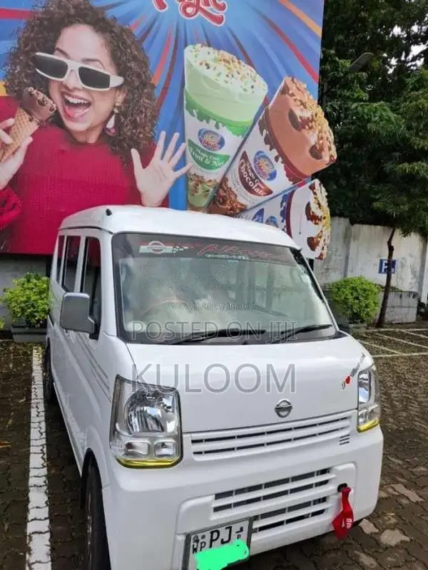 Nissan Clipper 2017 Van (Used)