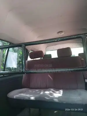 Toyota CR26 1987 Van (Used)