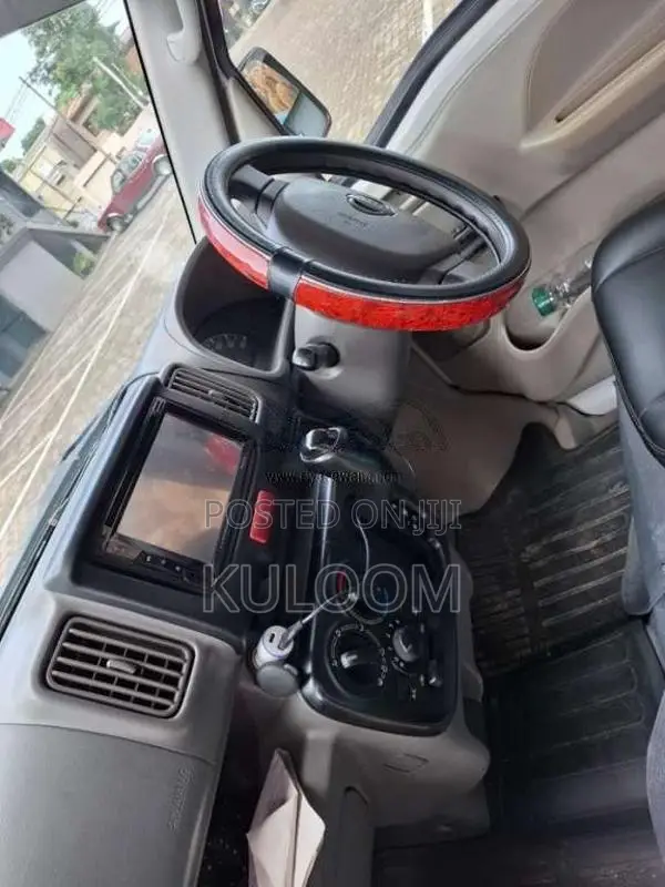 Nissan Clipper 2017 Van (Used)