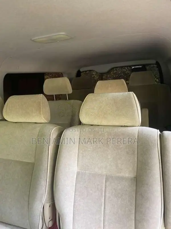 Toyota KDH 2012 Van (Used)