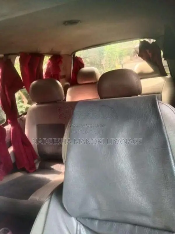 Nissan Nissan 1994 Van (Used)