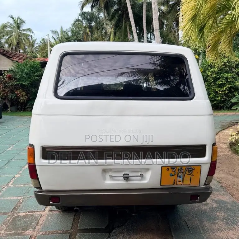 Mitsubishi Delica 1980 Van (Used)