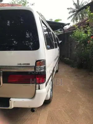 Toyota Dolphin LH113 1995 Van (Used)