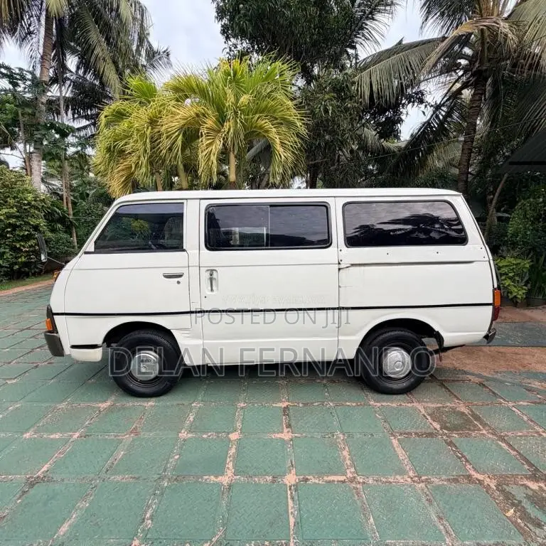 Mitsubishi Delica 1980 Van (Used)