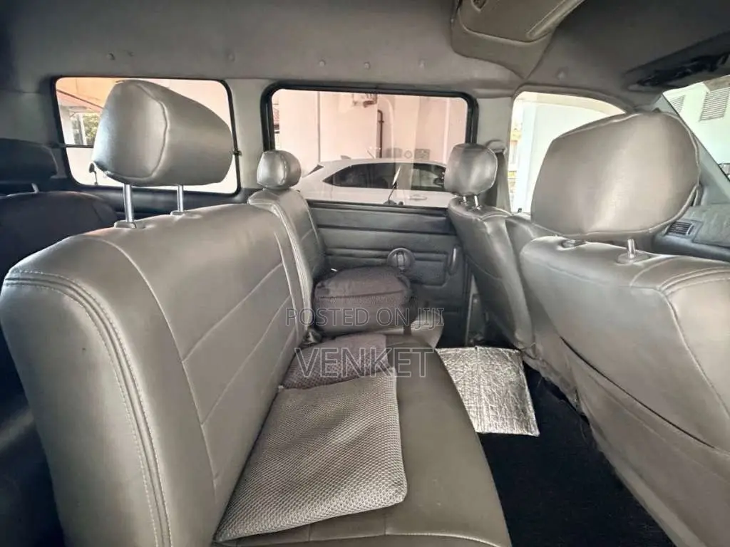 Toyota TownAce 2000 Van (Used)