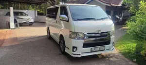 Toyota KDH 2016 Van (Used)