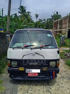 Toyota HIACE 1989 Van (Used)