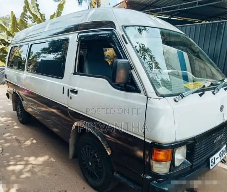 Toyota LH71 1991 Van (Used)