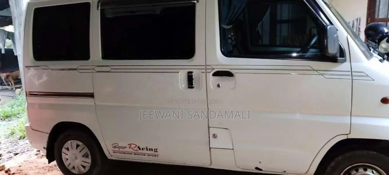 Mitsubishi MiniCab 1999 Van (Used)