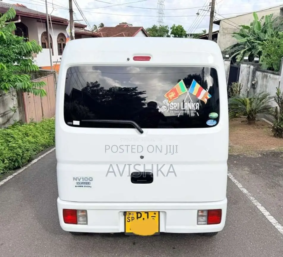 Nissan Clipper NV-100 2017 Van (Used)