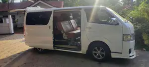 Toyota KDH 2016 Van (Used)