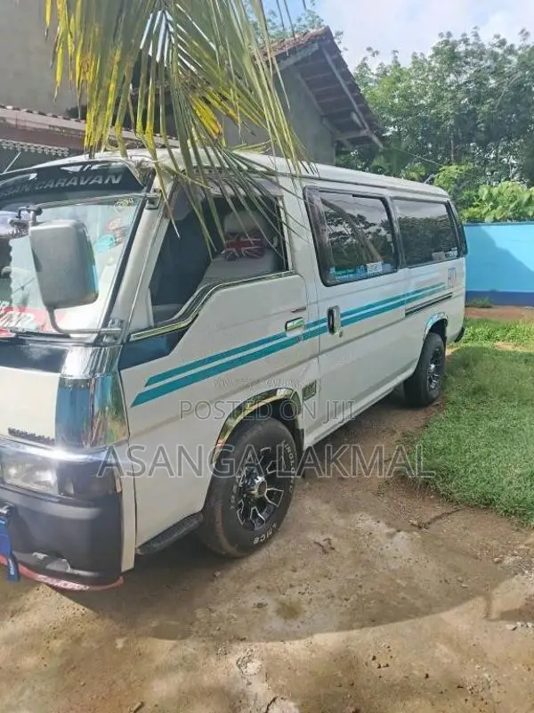 Nissan Homy 2003 Van (Used)