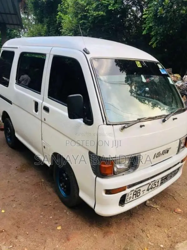 Daihatsu Hijet 2004 Van (Used)