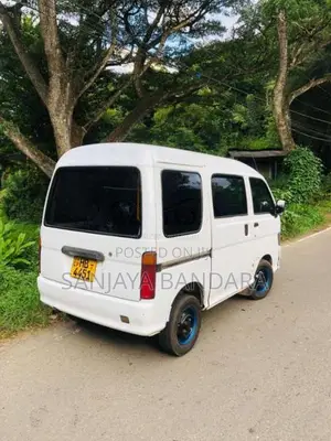 Daihatsu Hijet 2004 Van (Used)