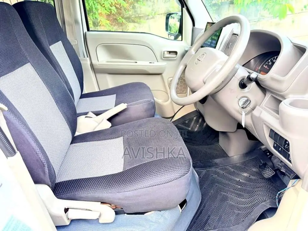 Nissan Clipper NV-100 2017 Van (Used)